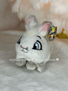 Neopets Snowbunny With Tags RARE Vintage
